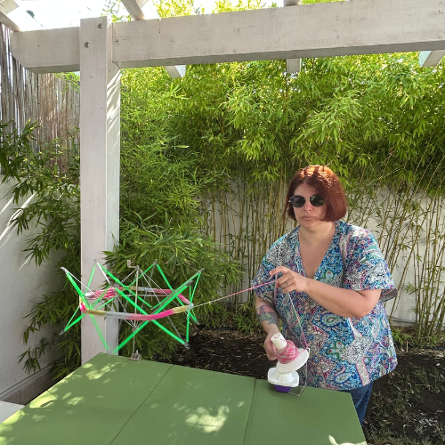 Creatrice pronta ad essere contattata